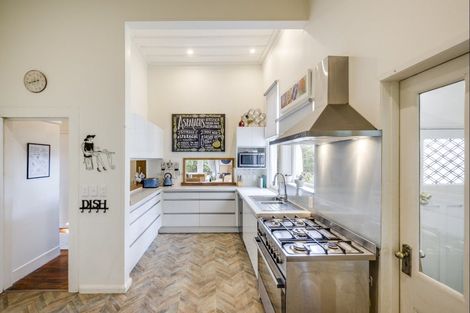 Photo of property in 506 Market Street South, Hastings, 4122