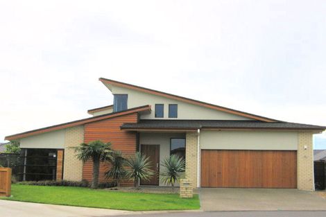 Photo of property in 7 Camith Close, Flat Bush, Auckland, 2016