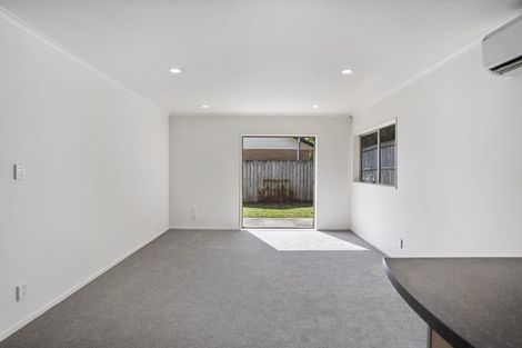Photo of property in 70d Kayes Road, Pukekohe, 2120