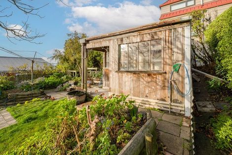 Photo of property in 264 Mount Pleasant Road, Mount Pleasant, Christchurch, 8081