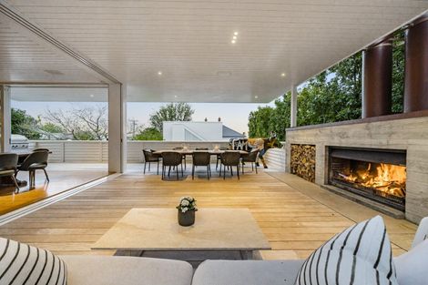 Photo of property in 215 Jervois Road, Herne Bay, Auckland, 1011