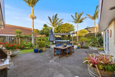 Photo of property in 136 Kilkenny Drive, East Tamaki Heights, Auckland, 2016