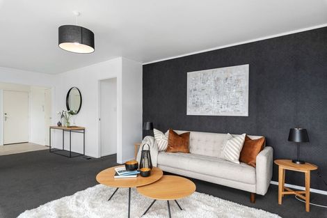 Photo of property in 1/41 Shanaway Rise, Hillcrest, Auckland, 0627