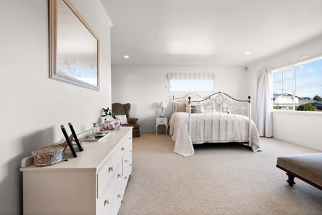 Photo of property in 158 Heta Road, Highlands Park, New Plymouth, 4312