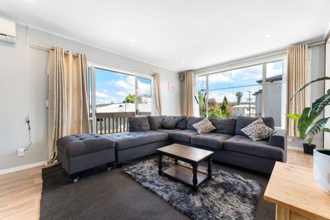 Photo of property in 8a Harrington Road, Henderson, Auckland, 0610