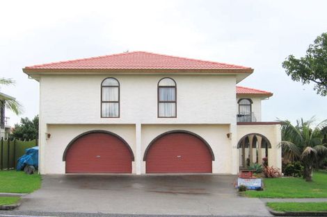 Photo of property in 33 Prince Regent Drive, Half Moon Bay, Auckland, 2012