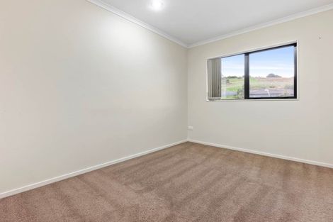 Photo of property in 41 Cape Vista Crescent, Pukekohe, 2120