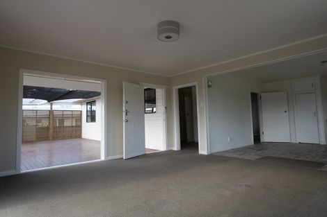 Photo of property in 8 Birdwood Road, Pukekohe, 2120