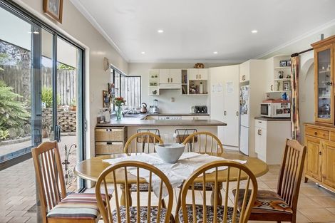 Photo of property in 24 Makiri Street, Helensville, 0800