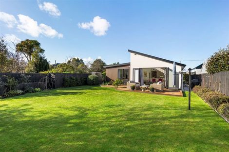 Photo of property in 1 Mcfaddens Road, St Albans, Christchurch, 8052