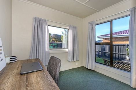 Photo of property in 10 Brixton Street, Islington, Christchurch, 8042