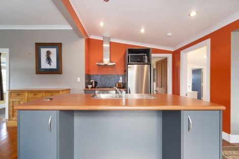 Photo of property in 16 New York Street, Martinborough, 5711