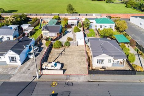 Photo of property in 16 Bradshaw Street, South Dunedin, Dunedin, 9012