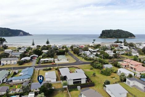 Photo of property in 609b Ocean Road, Whangamata, 3620