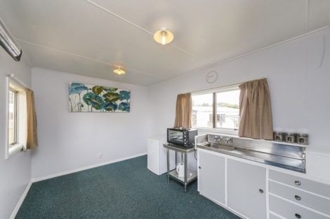 Photo of property in 8 Sicely Street, Marton, 4710