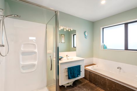 Photo of property in 17 Gosling Crescent, Halswell, Christchurch, 8025