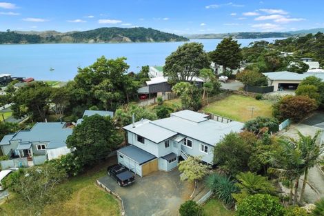 Photo of property in 69 Lorenzen Bay Road, Raglan, 3225