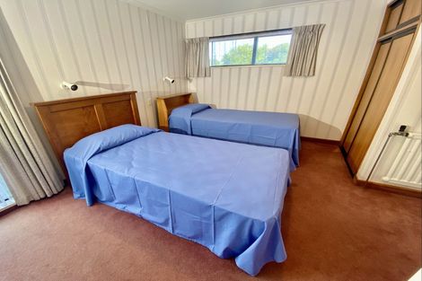 Photo of property in 10 Brownlee Drive, Moana, 7872