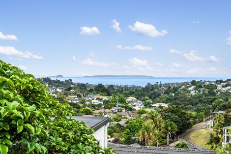 Photo of property in 70 Kate Sheppard Avenue, Torbay, Auckland, 0630