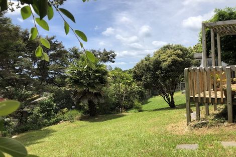 Photo of property in 947 East Coast Road, Torbay, Auckland, 0630