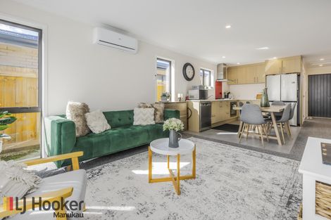 Photo of property in 15 Farmland Road, Papakura, 2110