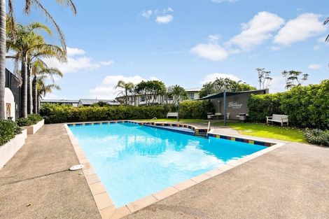 Photo of property in 83/2 Armoy Drive, East Tamaki, Auckland, 2016