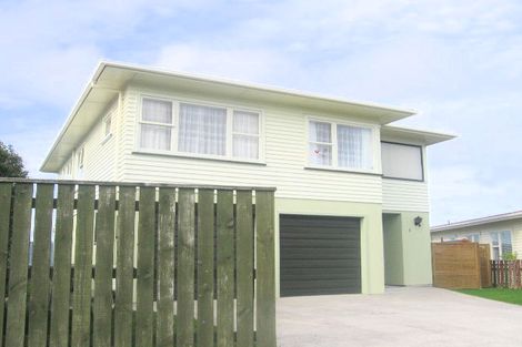 Photo of property in 4 Maple Grove, Maungaraki, Lower Hutt, 5010