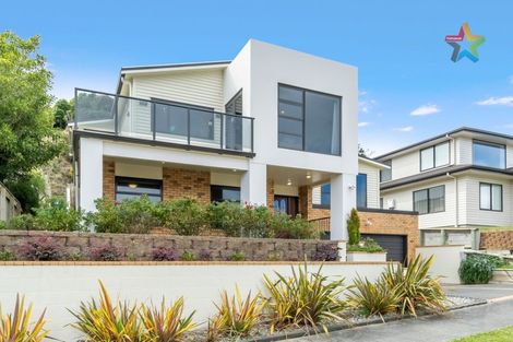 Photo of property in 93 Cedar Street, Maungaraki, Lower Hutt, 5010