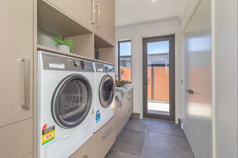 Photo of property in 22 Phoenix Palms Grove, Levin, 5510