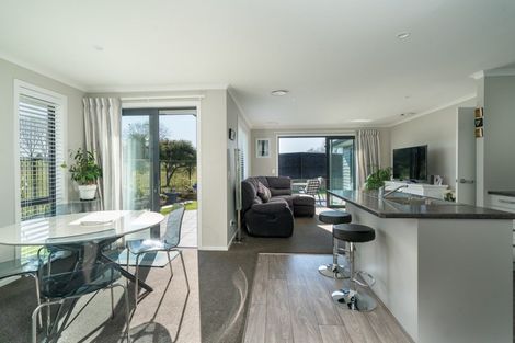 Photo of property in 48 Huka Heights Drive, Rangatira Park, Taupo, 3330