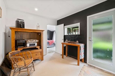 Photo of property in 124 Opouteke Road, Kaihu, 0379