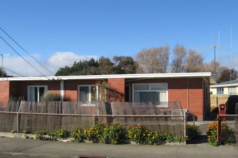 Photo of property in 8 Te Rauparaha Street, Otaki, 5512