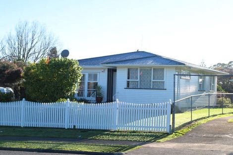 Photo of property in 90 Skipton Street, Mangere East, Auckland, 2024