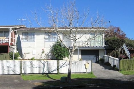 Photo of property in 1/1 Courant Place, Clover Park, Auckland, 2019