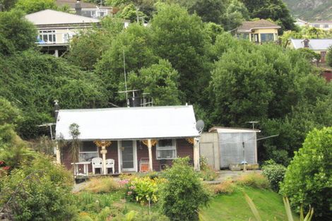 Photo of property in 16 Exeter Street, Lyttelton, 8082