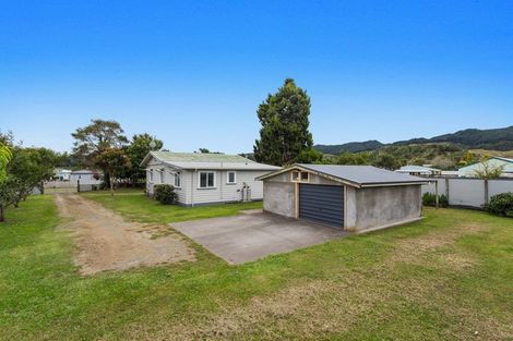 Photo of property in 16 Howell Road, Taneatua, 3123