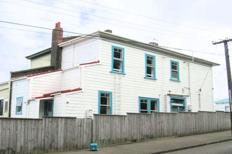 Photo of property in 98 Russell Terrace, Berhampore, Wellington, 6023