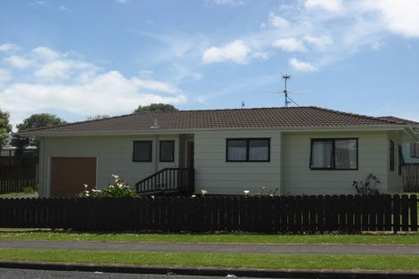 Photo of property in 42 Maplesden Drive, Clendon Park, Auckland, 2103