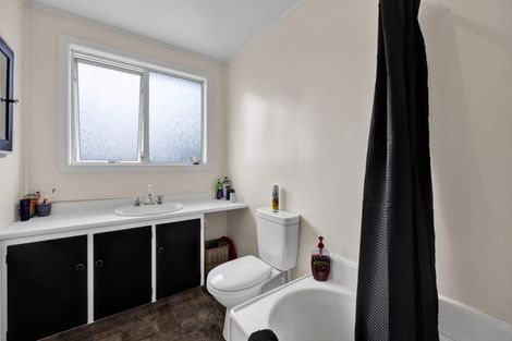 Photo of property in 11 Tui Place, Bell Block, New Plymouth, 4312