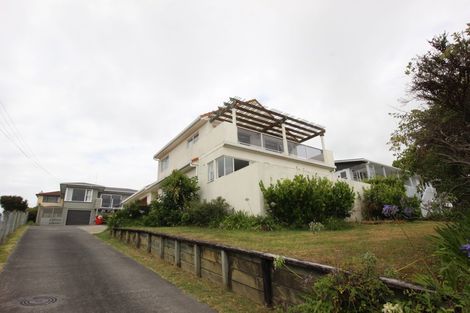 Photo of property in 25a Brightside Road, Stanmore Bay, Whangaparaoa, 0932