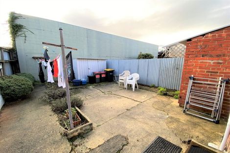 Photo of property in 12 Howe Street, North Dunedin, Dunedin, 9016