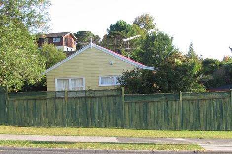 Photo of property in 106 Oaktree Avenue, Browns Bay, Auckland, 0630