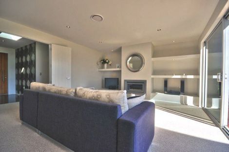 Photo of property in 7 Valley Crescent, Wanaka, 9305