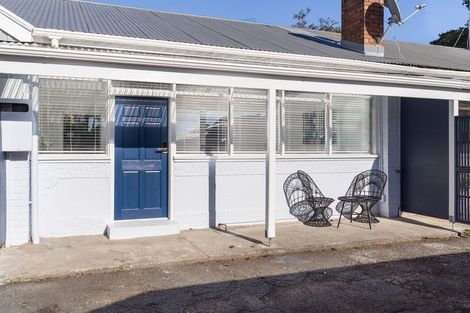 Photo of property in The Stables, 2/9 August Place, Greenlane, Auckland, 1061