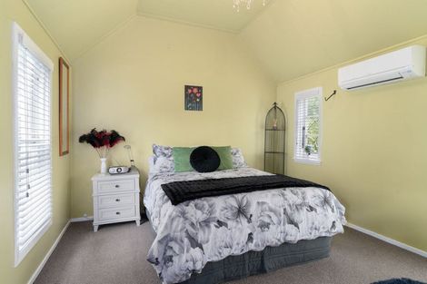 Photo of property in 463 High Street South, Carterton, 5713