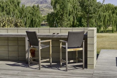 Photo of property in 8 Pisa Moorings Road, Mount Pisa, Cromwell, 9383