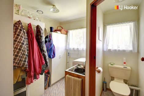 Photo of property in 28 Elwyn Crescent, Green Island, Dunedin, 9018