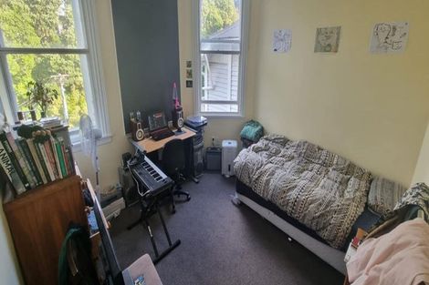 Photo of property in 196 Glenmore Street, Northland, Wellington, 6012