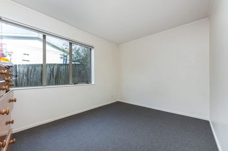 Photo of property in The Haven, 41/120 Beach Haven Road, Beach Haven, Auckland, 0626