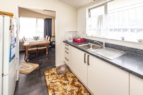 Photo of property in 35 Raupo Street, Castlecliff, Whanganui, 4501